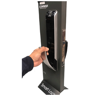 COMMAX CDL210R - Cerradura biométrica inteligente con apertura por medio de diferentes validaciones como huella  PIN o tarjeta mifare/ Soporta hasta 100 usuarios/ requiere baterías AA/ Incluye 2 llaves mecánicas y llaveros RFID