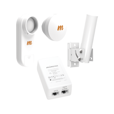 Kit de radios C5X rango de frecuencia extendida (4.9 a 6.4 GHz) incluye inyector POE montaje universal para tubo o poste Y una antena de 16 dBi