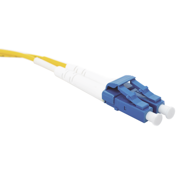 Jumper de Fibra Óptica Monomodo (OS2) XGLO LC/UPC-SC/UPC Duplex OFNR Color Amarillo 10 Metros