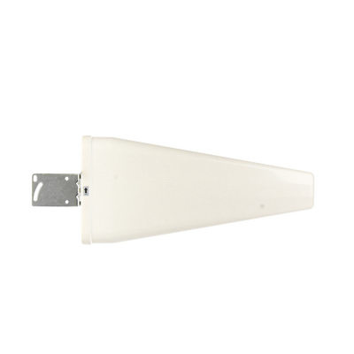 Antena Direccional Logarítmica 5G/4G/3G/ Especial para Cualquier Dispositivo Celular/ Amplio Rango de Frecuencias; 698-960 MHz / 1710-2700 MHz/ Proporciona 11 dBi de ganancia.
