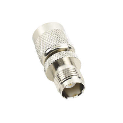 Adaptador en Línea de Conector TNC Macho Inverso a TNC Hembra Nquel/ Oro/ Teflón.