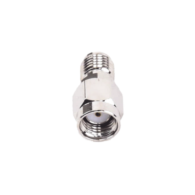 Adaptador en Línea de Conector SMA Macho Inverso a SMA Hembra Níquel/ Oro/ Teflón.