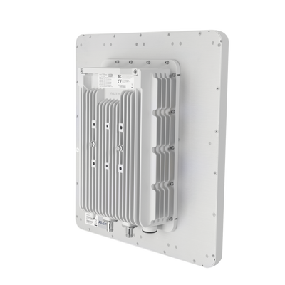 Punto de Acceso WiFi PTP y PTMP Doble Banda Simultanea Ideal Para Industria 4.0 Hasta 1.7 Km de Cobertura WiFi Antena Sectorial MIMO 8x8 Integrada de 100° de Apertura en 2.4 GHz MIMO 2x2 Conectorizado en 5 GHz.