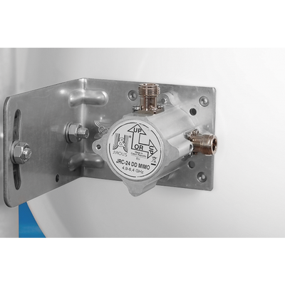 Antena direccional de Alto Rendimiento/ Parábola profunda para mayor aislamiento al ruido / 24.5 dBi / (4.9 - 6.4 GHz) / Conectores N-Hembra / Fácil Montaje y Soporte de acero inoxidable / Radomo Incluido