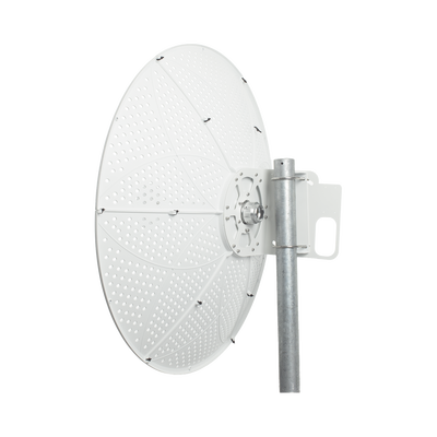 Antena direccional para C5x C6x B6X y B5x Guía de onda para mantener la integridad de la señal y minimiza la pérdida en transmisión 4.9 - 6.5 GHz 3 ft Ganancia de 34 dBi Montaje incluido