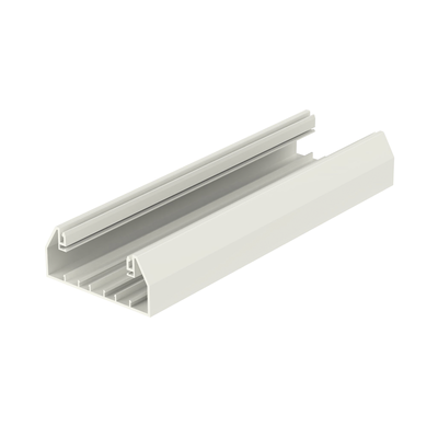 Base para canaleta T-70 de PVC rígido con orificios perforados para montaje 103.3 x 44.9 x 2400 mm Color Blanco Mate