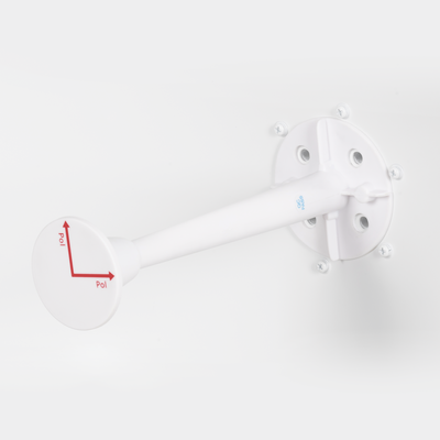 Antena Direccional con Frecuencia Extendida / 4.8 - 6.5 GHz / 28 dBi / Jumper incluido con conector N-Macho / Polaridad en 90º y 45º / Montaje incluido para torre o mástil