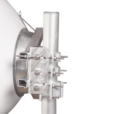 Antena direccional Alto Rendimiento / Parábola profunda para mayor aislamiento al ruido /4 ft / 4.9 a 6.1 GHz / / Ganancia de 35 dBi / Soporte de acero inoxidable / Polaridad en 90 ° y 45 ° / Incluye montaje.