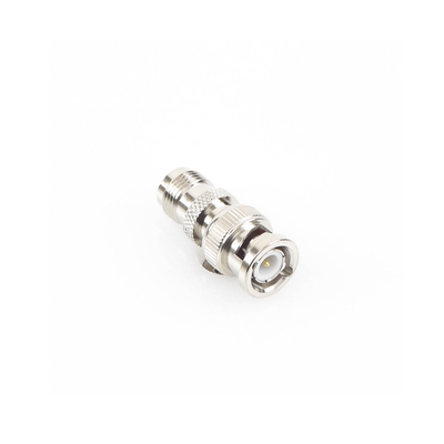 Adaptador en Línea de Conector TNC Hembra a BNC Macho Níquel/ Oro/ Teflón.