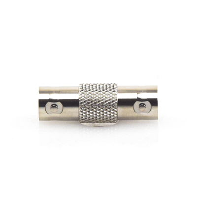 Adaptador Tipo Barril para 50 Ohm de Conectores BNC Hembra a BNC Hembra Niquel/Oro/Polipropileno.