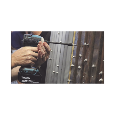 Atornillador de Impacto 18 Vcc 3 800 RPM 180N.m. Incluye: estuche MAKPAC Cargador y 2 Bat. 5Ah