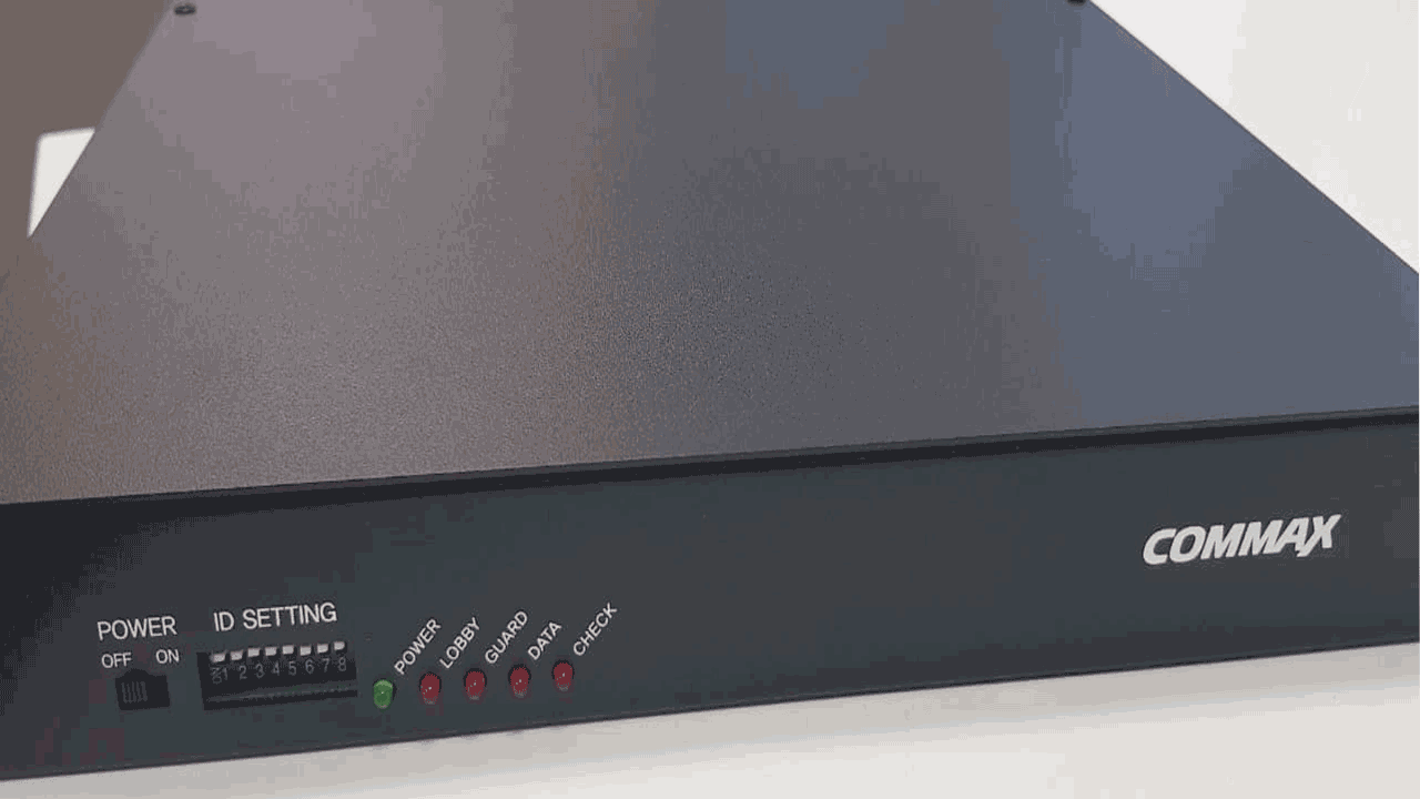 COMMAX CCU232AGF - Distribuidor para panel de audio DR2AG con capacidad para conectar hasta 32 equipos AP2SAG por conexión a 2 hilos  sistema para departamentos