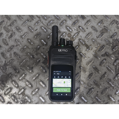 Radio 4G LTE IP66 Pantalla 2.4" Cámara Frontal y Trasera Compatible con NXRADIO (NUEVO HARDWARE)