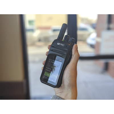 Radio 4G LTE IP66 Pantalla 2.4" Cámara Frontal y Trasera Compatible con NXRADIO (NUEVO HARDWARE)
