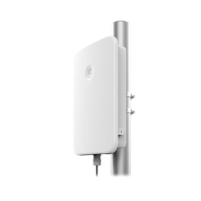 Access Point WiFi cnPilot e700 para alta densidad de usuarios  para exterior  IP-67 grado industrial  para temperaturas extremas  doble banda  antena Beamforming omnidireccional