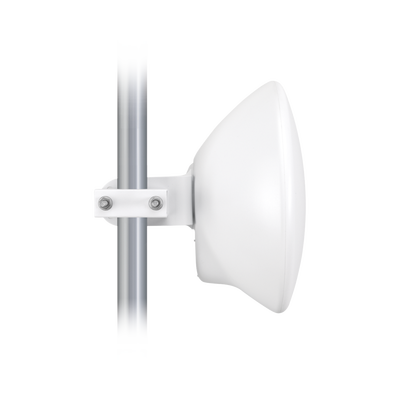Cliente PtMP LTU™ Pro  5 GHz (4.8 - 6-2 GHz) con antena integrada de 24 dBi