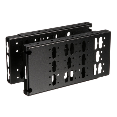 Kit de Soportes Para Instalación de PDUs Verticales  en Racks de 2 o 4 Postes de Panduit  Color Negro
