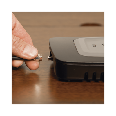 KIT de Amplificador de Señal Celular Home Room  especial para Datos 4G LTE  3G y Voz. Mejora la señal en áreas de hasta 140 metros cuadrados.