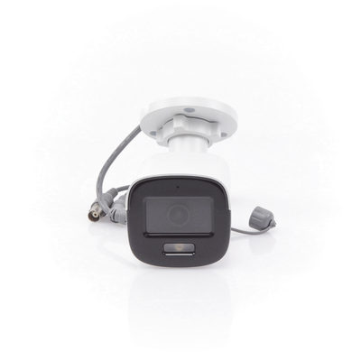 Bala TURBOHD 2 Megapixel (1080p) / Imagen a color 24/7 / Lente 2.8 mm / Luz Blanca 20 mts / Exterior IP67 / dWDR / Micrófono Integrado