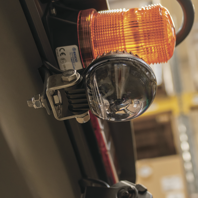 Luz LED límite de arco color rojo  para zonas de trabajo en montacargas y vehiculos