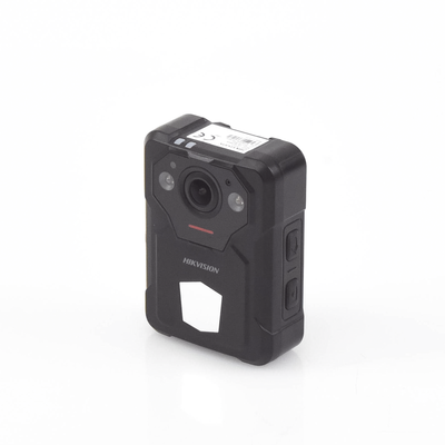 Body Camera Portátil / Grabación a 2K (4 Megapixel) / Pantalla 1.77" TFT / Fotos de Hasta 40 Megapixel / IP67 / H.265 / 128 GB de Almacenamiento / Microfono Integrado