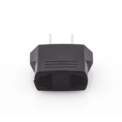 Adaptador de enchufe europea a americano  Calidad PREMIUM @ 6 A ; 110 - 250 Vca