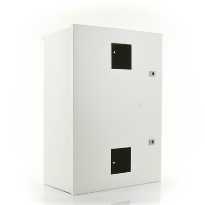 Gabinete para instalación de 2 Baterías PL110D12  Fabricado en Lámina Galvanizada  Accesorios para piso o poste (No incluidos)