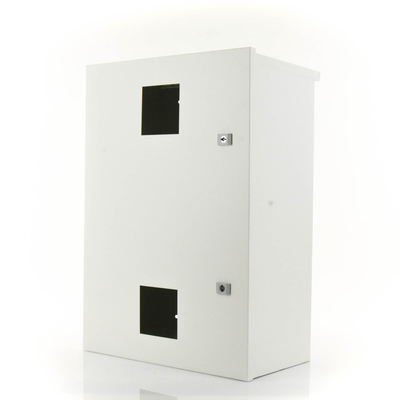 Gabinete para instalación de 2 Baterías PL110D12  Fabricado en Lámina Galvanizada  Accesorios para piso o poste (No incluidos)