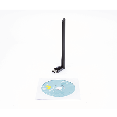 Adaptador  USB inalámbrico doble banda AC 600 Mbps  antena de alta ganancia.
