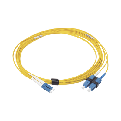 Jumper de Fibra Óptica Monomodo (OS2)  XGLO  LC/UPC-SC/UPC Duplex  OFNR  Color Amarillo  5 Metros