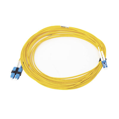 Jumper de Fibra Óptica Monomodo (OS2)  XGLO  LC/UPC-SC/UPC Duplex  OFNR  Color Amarillo  10 Metros