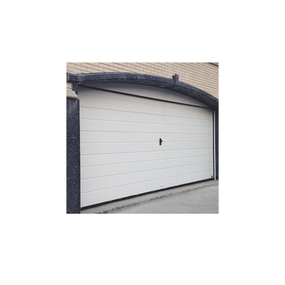Puerta de Garage de Alta Calidad / Linea Central / Color Blanco 18X8 pies   AISLADA  Estilo Americana.