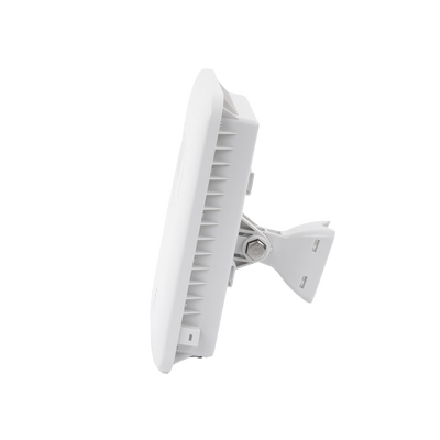 Access Point WiFi Industrial cnPilot e502 de alta capacidad para exterior  IP67  doble banda  antena de 30° y puerto PoE secundario (PL-E500USCA-RW)