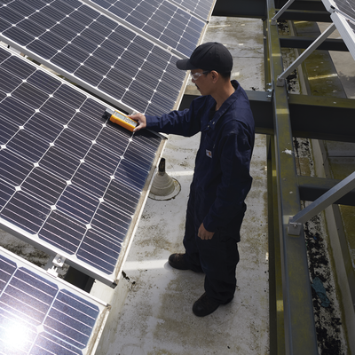 Medidor de Radiación Solar para Instalación  Mantenimiento y Generación de Informes de Paneles Solares o Sistemas Fotovoltaicos  Medida instantánea de hasta 1400 W/m²