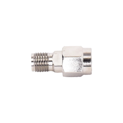 Adaptador en Línea de Conector SMA Macho Inverso a SMA Hembra  Níquel/ Oro/ Teflón.