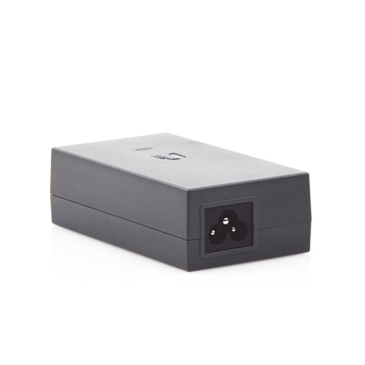 Adaptador PoE Ubiquiti de 50 VDC  1.2 A puerto Gigabit para equipos airFiber