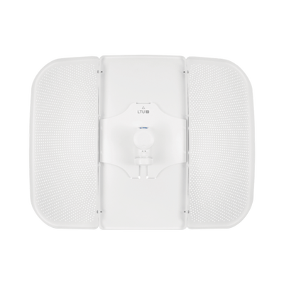 Cliente PtMP LTU™ Long Range  5 GHz (4.8 - 6-2 GHz) con antena integrada de 26 dBi
