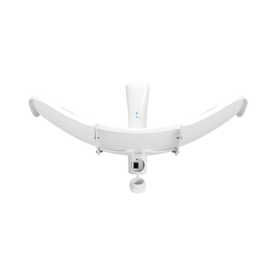Cliente PtMP LTU™ Long Range  5 GHz (4.8 - 6-2 GHz) con antena integrada de 26 dBi