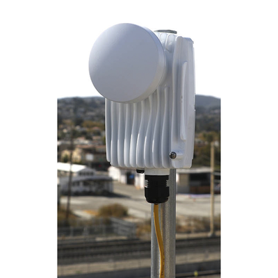 Radio Modular ("Antena integrada de 8 dB") hasta 1.7 Gbps  (5.1 - 6.4 GHz)  IP67  Adaptación automática al entorno  Monitoreo a través de la nube   tecnología 802.11AX