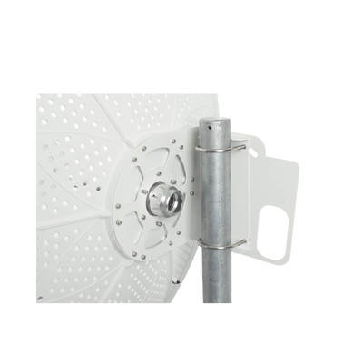 Antena direccional para C5x  C6x  B6X y B5x  Guía de onda para mantener la integridad de la señal y minimiza la pérdida en transmisión   4.9 - 6.5 GHz  3 ft  Ganancia de 34 dBi  Montaje incluido