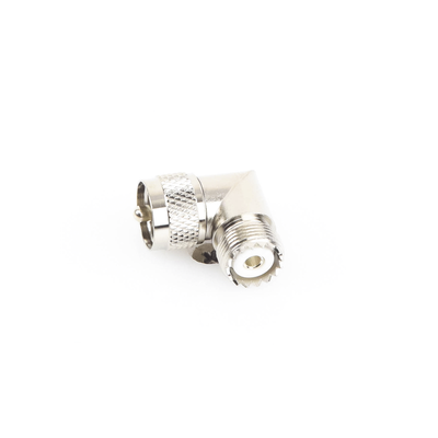 Adaptador en Ángulo Recto  de Conector UHF Macho (PL-259) a UHF Hembra (SO-239)  Níquel/ Oro/ Delrin.