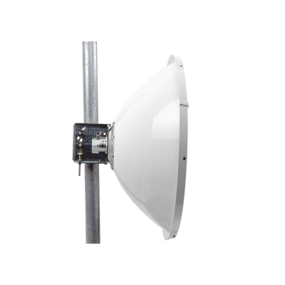 Antena Direccional de Alto Rendimiento/ Parábola profunda para mayor aislamiento al ruido / 29 ± 1 dBi / 4.9 - 6.4 GHz / Conectores N-Hembra / Fácil Montaje y Soporte de acero inoxidable / Radomo Incluido