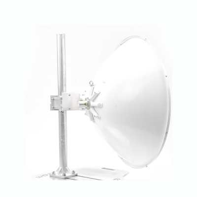 Antena Direccional de Alto Rendimiento / 33.0 ± 1 dBi  / 3 ft / 5.9-7 GHz / Conectores SMA Hembra Inverso / Alto Aislamiento al Ruido / Fácil Montaje y herraje de acero inoxidable /  Radomo Incluido