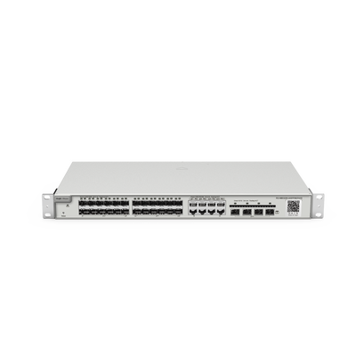 Switch administrable Capa 2+ Plus  24 puertos SFP con 8 puertos Ethernet Gigabit y 4 SFP+ gestión en la nube