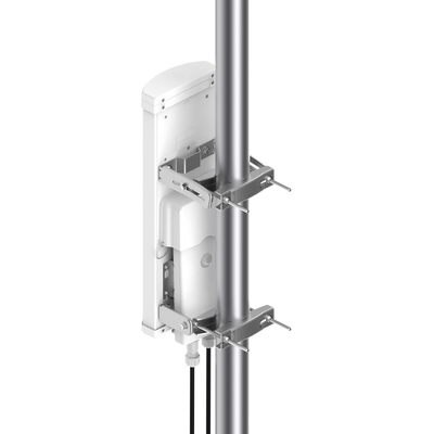 Antena sectorial  de 90 grados  18 dBi  5.9-7.1 GHz  MU-MIMO 4x4  incluye kit de montaje para EPMP4600