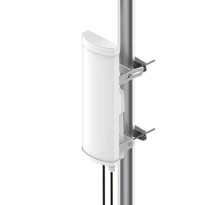 Antena sectorial  de 90 grados  18 dBi  5.9-7.1 GHz  MU-MIMO 4x4  incluye kit de montaje para EPMP4600