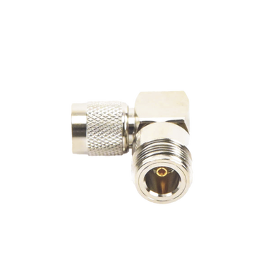 Adaptador en Ángulo Recto de Conector TNC Macho a N Hembra  Níquel/ Oro/ Teflón.