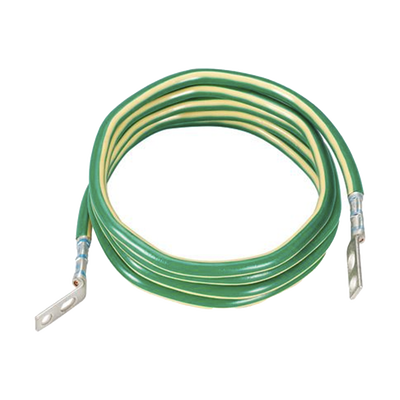 Jumper para Aterrizar Equipos  6 AWG  con Terminal Doblada a 45 Grados  Para Conexión a Tierra y Terminal Recta Para Equipos  3.6 m de Largo