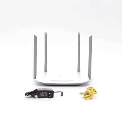 Router Inalámbrico ISP doble banda AC  2.4 GHz y 5 GHz Hasta 1167 Mbps  4 antenas externas omnidireccional  3 Puertos LAN 10/100/1000 Mbps  1 Puerto WAN 10/100/1000 Mbps