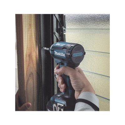 Atornillador de Impacto 18 Vcc  3 800 RPM  180N.m. Incluye: estuche MAKPAC  Cargador y 2 Bat. 5Ah